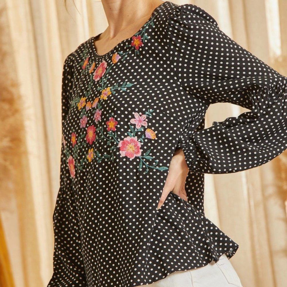 NWT Savanna Jane Black Floral Embroidered Polka Dot Blouse - Picture 2 of 5